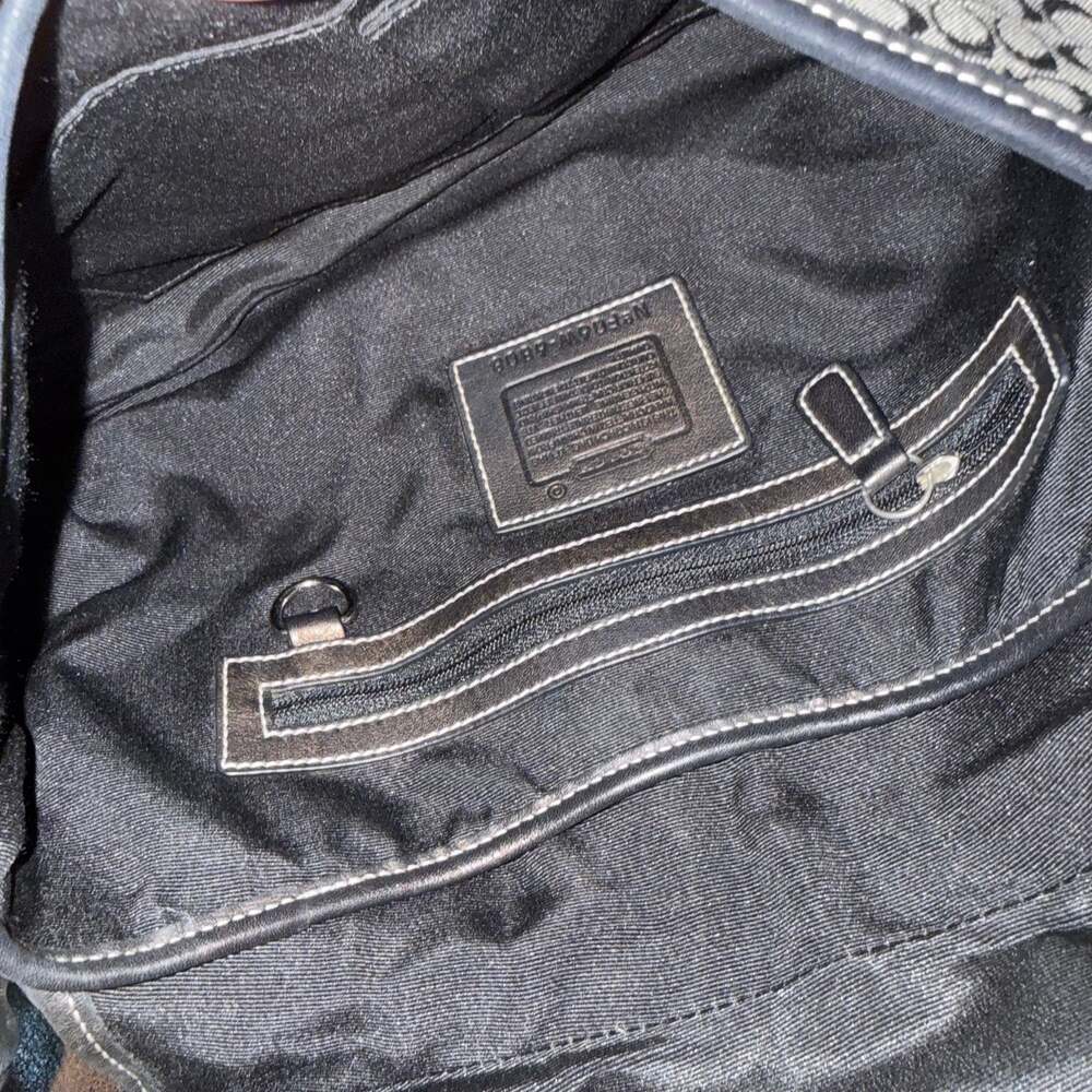 Vintage Coach Soho Signature Buckle Shoulder Bag Black Grey 6808 Y2K - Picture 10 of 14